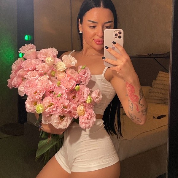 @1unna