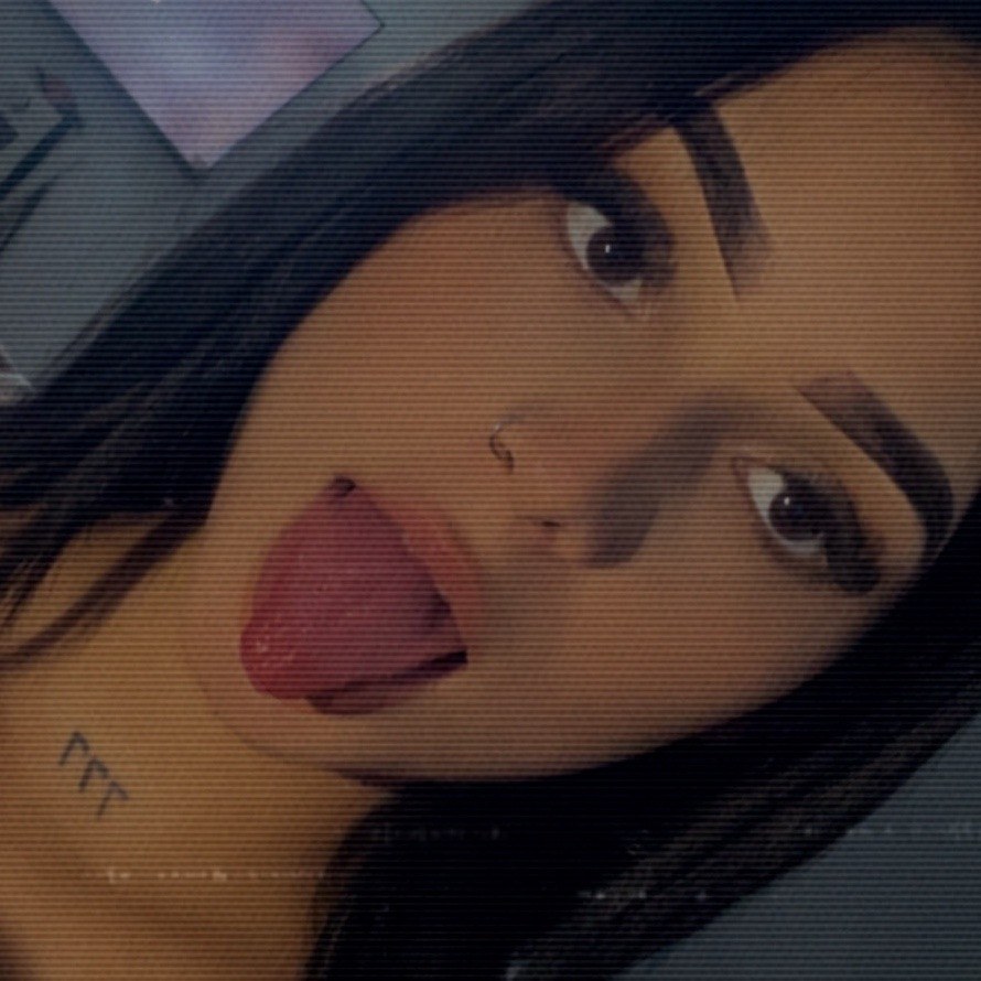 @aliizz2404