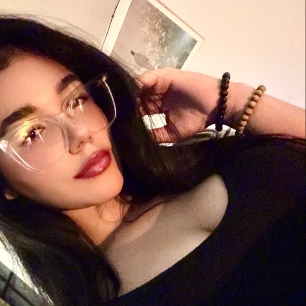 @fly-isabella