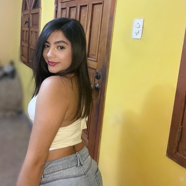 @shantall_prettyhot1