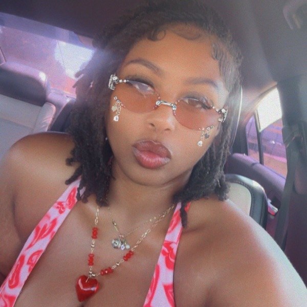 @sweetpineapples222