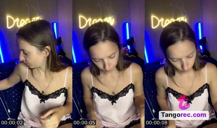 @yogigirl Tango LIVE
